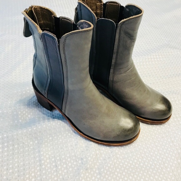 Anthropologie Gee’WaWa Handmade Distressed boots - Picture 2 of 11